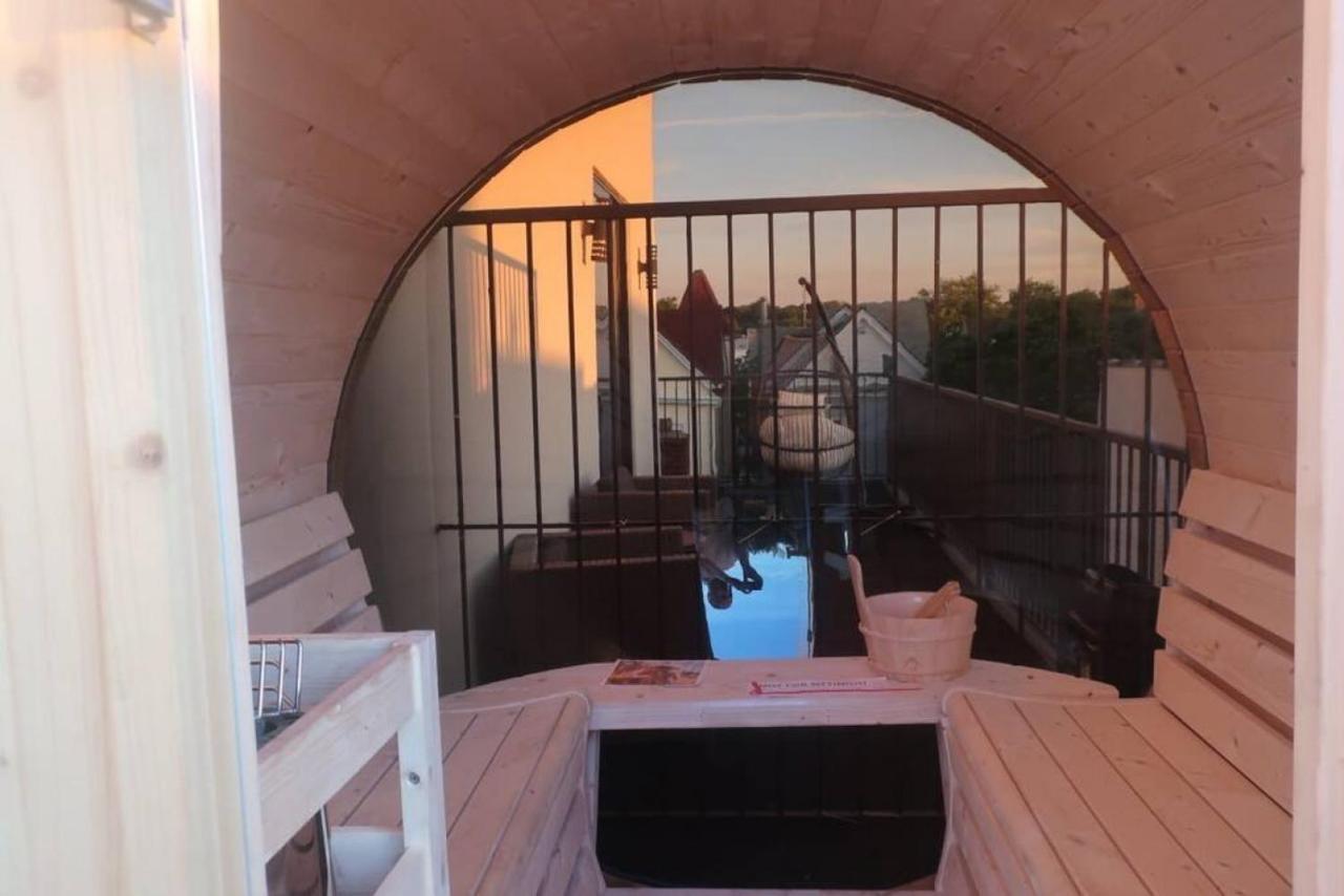 ניו יורק Nyc Skyline Views, Sauna & Rooftop - Romantic Escape At "Brooklyn Bay Lofts" מראה חיצוני תמונה