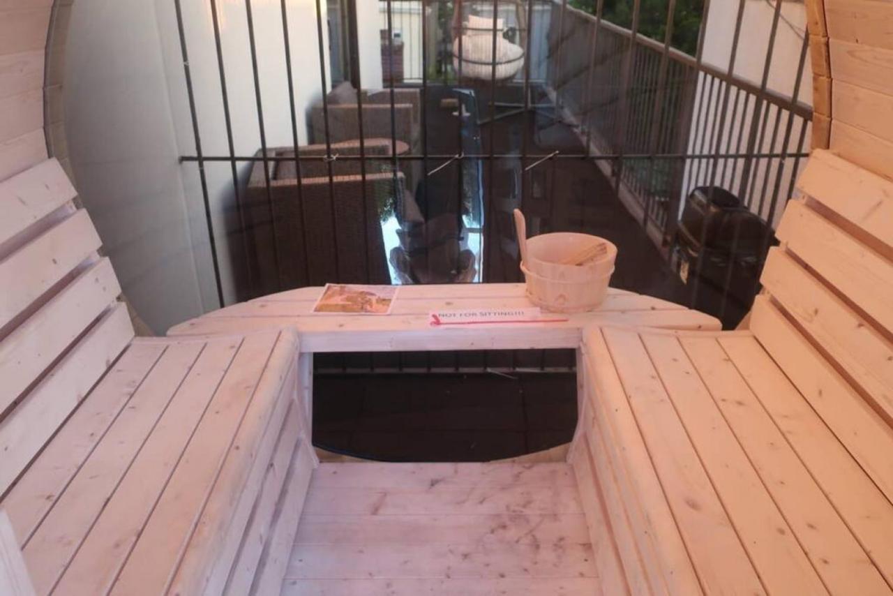 ניו יורק Nyc Skyline Views, Sauna & Rooftop - Romantic Escape At "Brooklyn Bay Lofts" מראה חיצוני תמונה